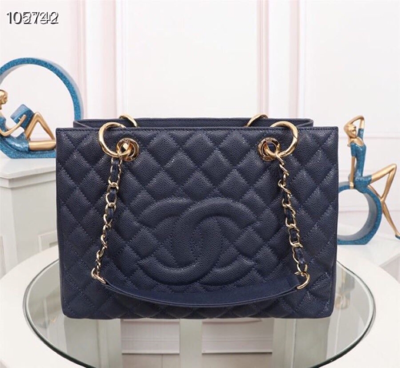 Ch**el shopping bags